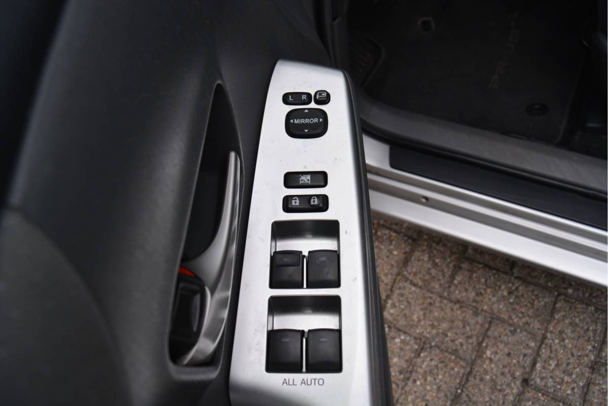 Toyota Prius Toyota Prius Wagon 1.8 Comfort 96g | Cruise | 7-Pers | Orig. NL | NAP |
