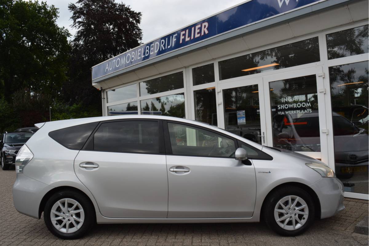Toyota Prius Toyota Prius Wagon 1.8 Comfort 96g | Cruise | 7-Pers | Orig. NL | NAP |