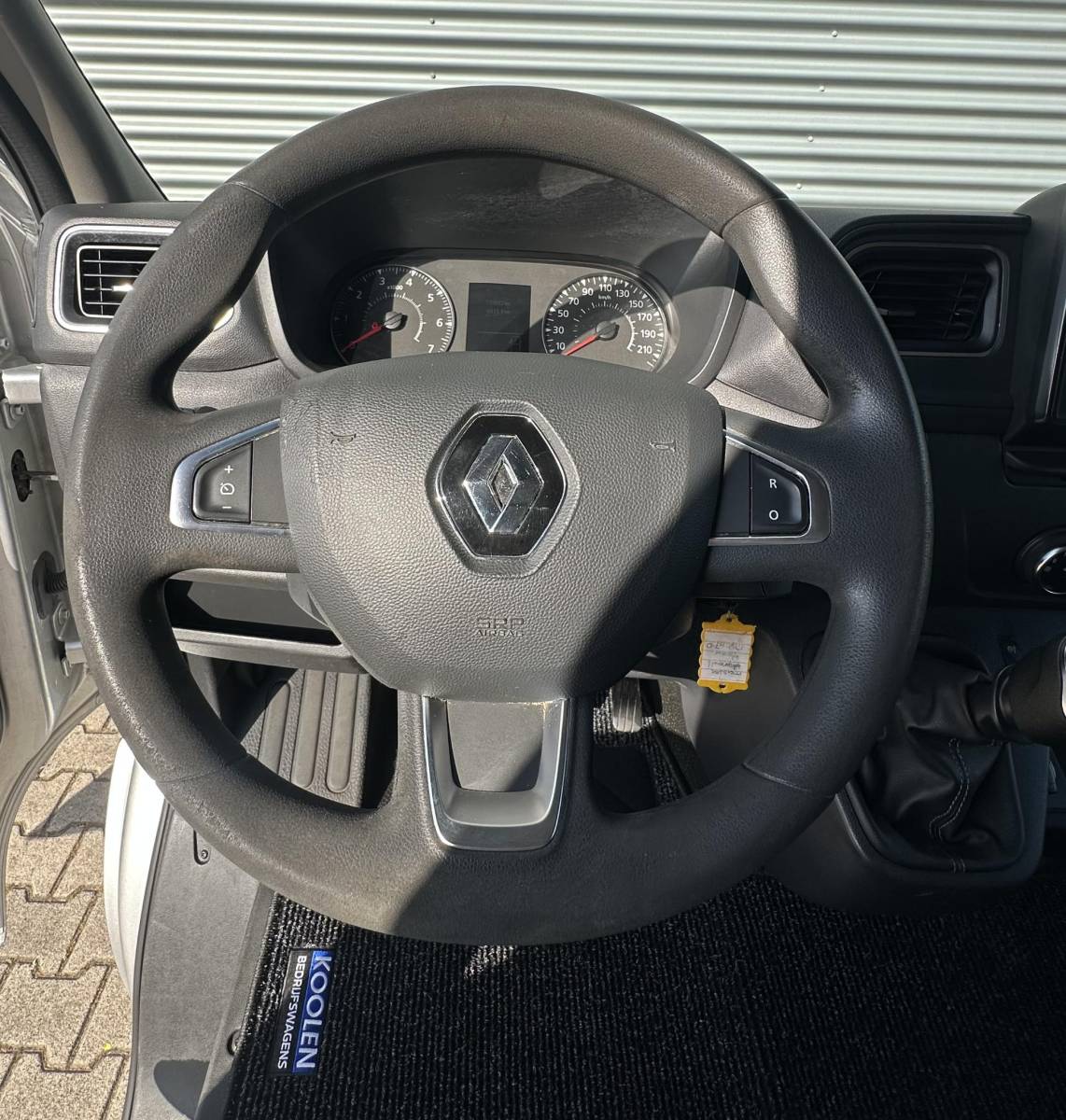 Renault Master Renault Master T35 2.3 dCi 180pk trekhaak L2H2 MARGE BTW VRIJ