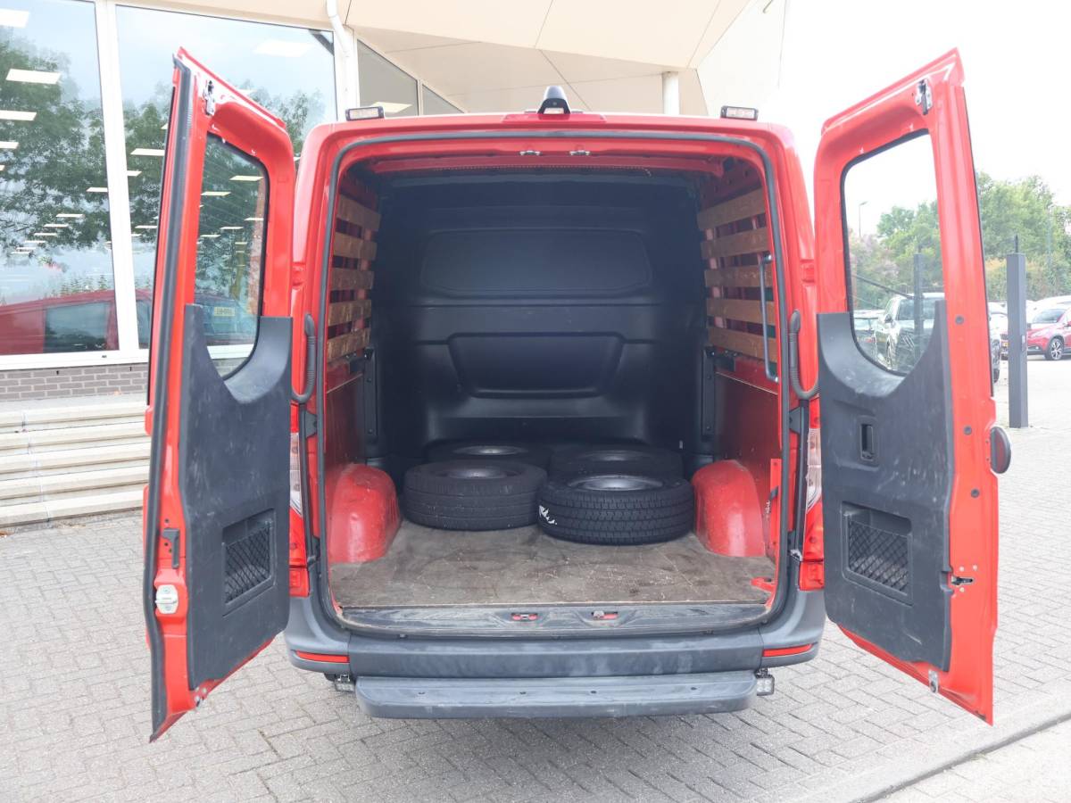 Mercedes-Benz Sprinter Mercedes-Benz Sprinter 2.2 CDI AUT. L2H1 DUBBEL CABINE *44.387 KM* + APPLE CARPLAY | CAMERA | CRUISE | 5-PERS.