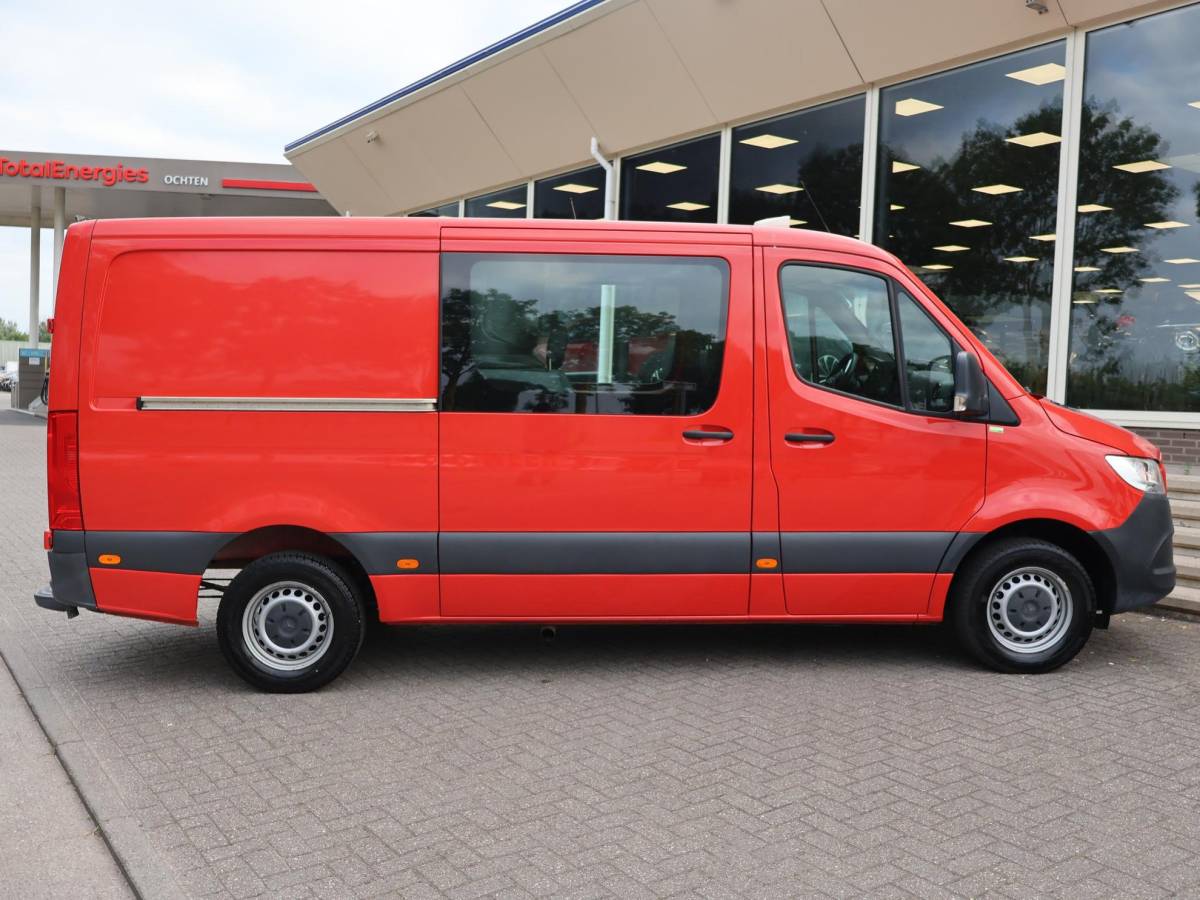 Mercedes-Benz Sprinter Mercedes-Benz Sprinter 2.2 CDI AUT. L2H1 DUBBEL CABINE *44.387 KM* + APPLE CARPLAY | CAMERA | CRUISE | 5-PERS.