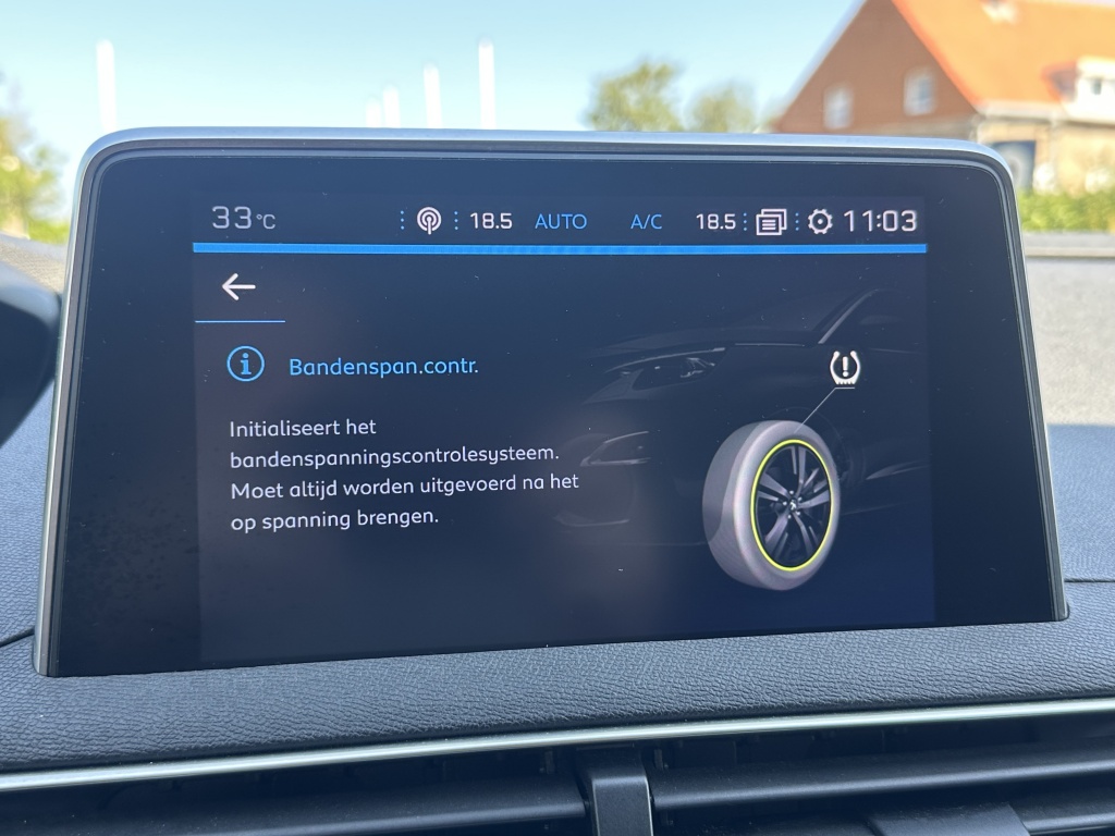Peugeot 3008 Peugeot 3008 1.2 130 PK Allure | Dealer Onderhouden | Nieuwe distributieriem