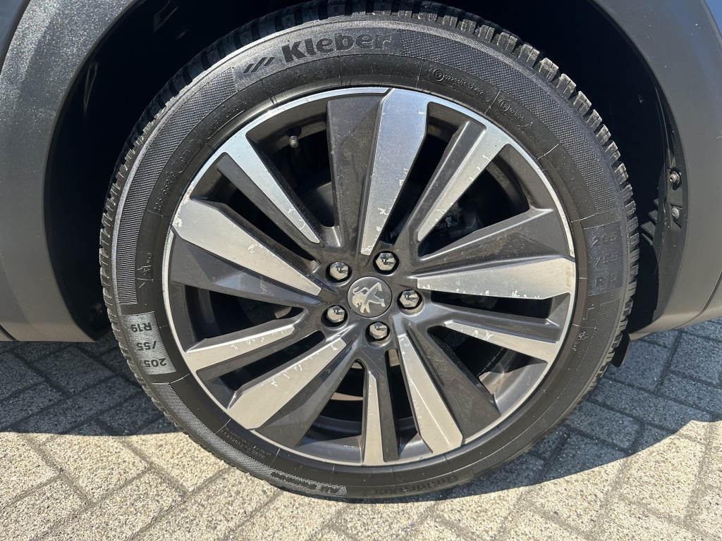 Peugeot 3008 Peugeot 3008 1.2 130 PK Allure | Dealer Onderhouden | Nieuwe distributieriem