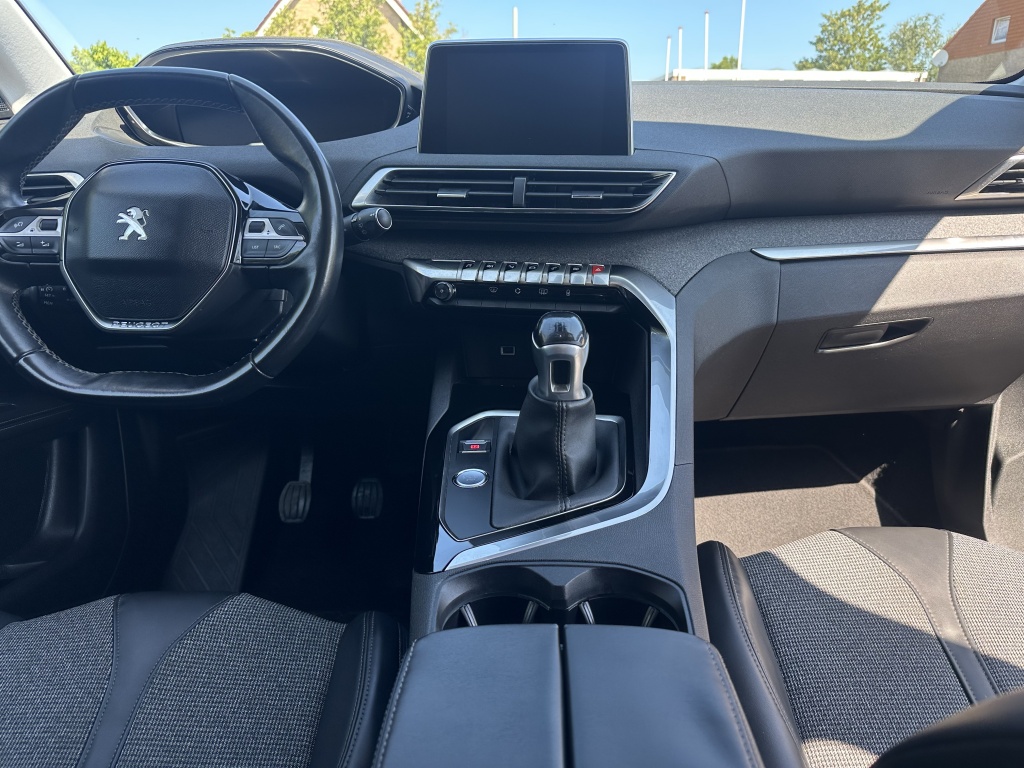 Peugeot 3008 Peugeot 3008 1.2 130 PK Allure | Dealer Onderhouden | Nieuwe distributieriem