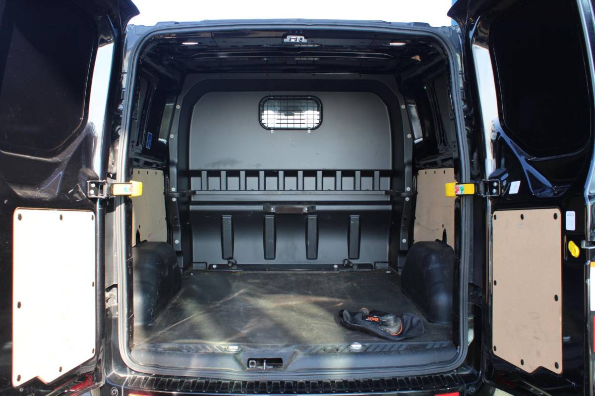 Ford Transit Custom Ford Transit Custom 320 2.0 TDCI L2H1 MS-RT DC 170PK Automaat | MS-RT pakket ! | Full Options ! | Trekhaak | Blind Spot | Camera |