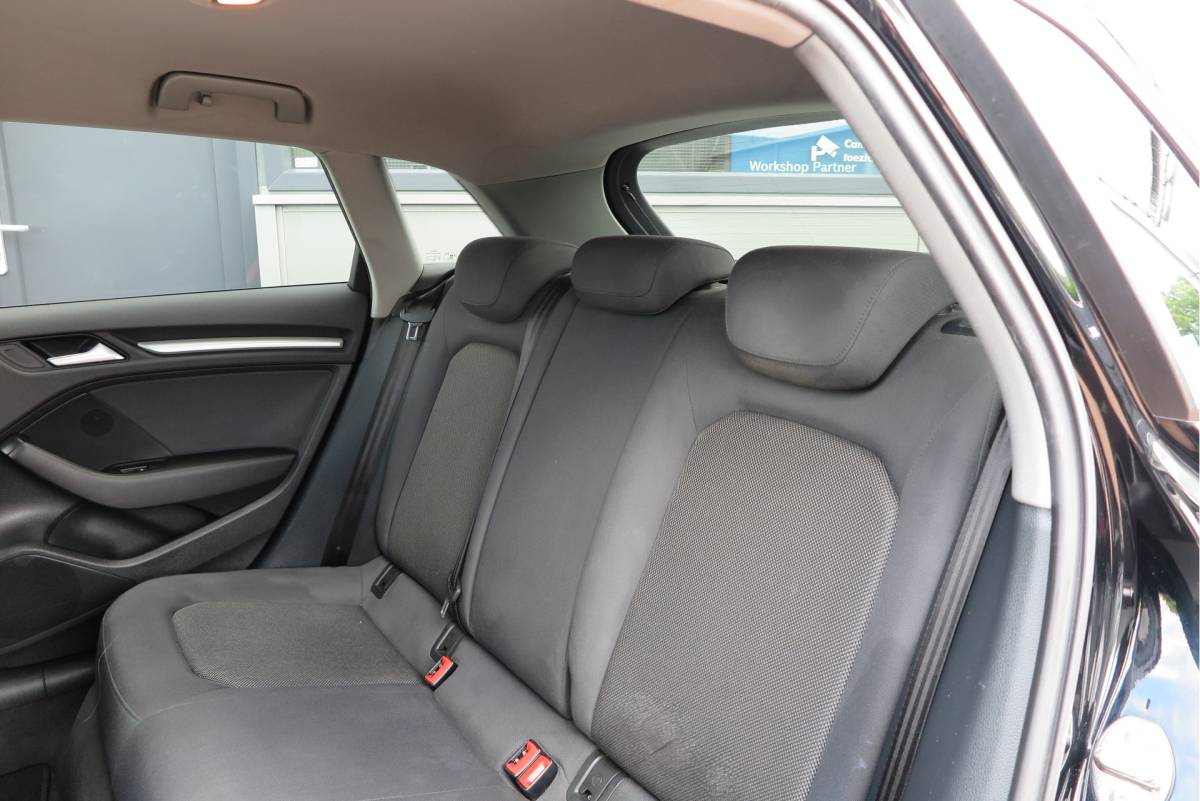 Audi A3 Audi A3 Sportback 1.4 TFSI CoD 110kw 150PK S-tronic Xenon ,Trekhaak , LMV, Stuurwiel multifunctioneel, etc. APK tot 05-2027