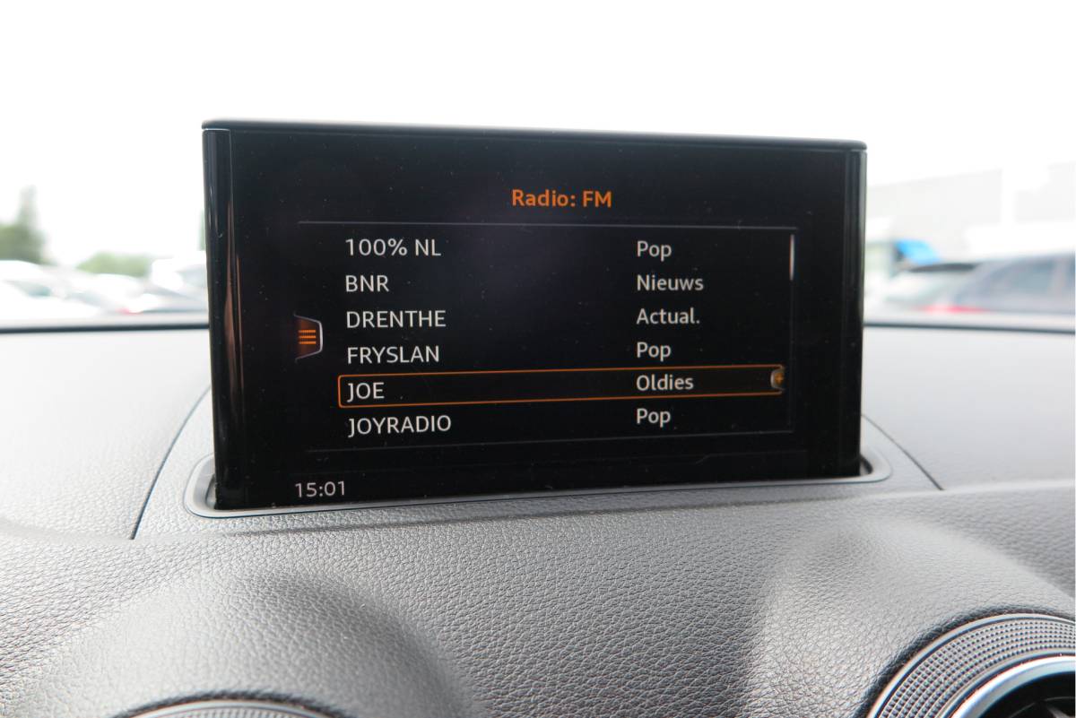 Audi A3 Audi A3 Sportback 1.4 TFSI CoD 110kw 150PK S-tronic Xenon ,Trekhaak , LMV, Stuurwiel multifunctioneel, etc. APK tot 05-2027