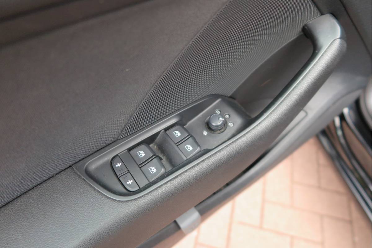 Audi A3 Audi A3 Sportback 1.4 TFSI CoD 110kw 150PK S-tronic Xenon ,Trekhaak , LMV, Stuurwiel multifunctioneel, etc. APK tot 05-2027