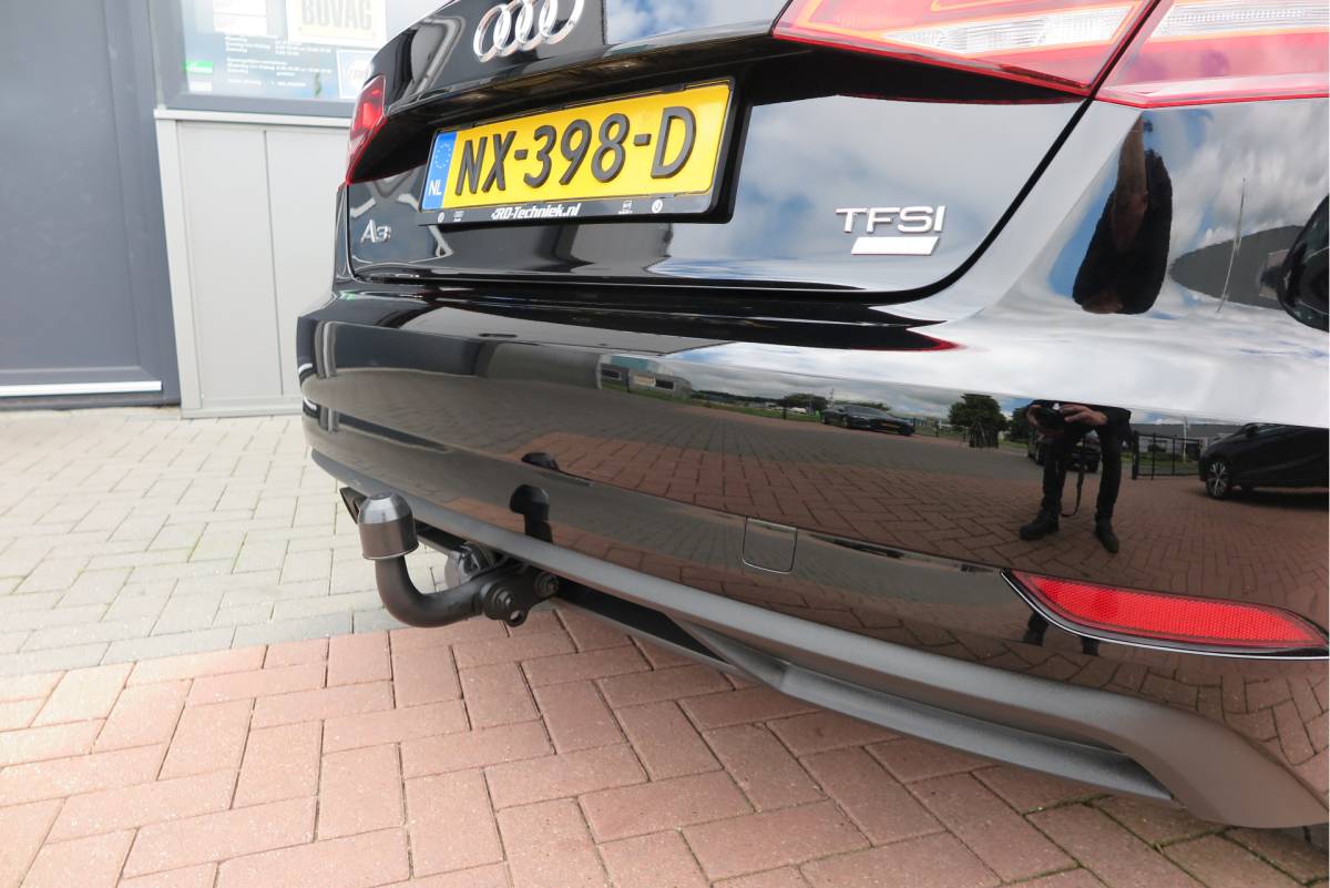 Audi A3 Audi A3 Sportback 1.4 TFSI CoD 110kw 150PK S-tronic Xenon ,Trekhaak , LMV, Stuurwiel multifunctioneel, etc. APK tot 05-2027