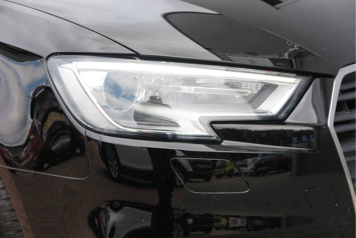 Audi A3 Audi A3 Sportback 1.4 TFSI CoD 110kw 150PK S-tronic Xenon ,Trekhaak , LMV, Stuurwiel multifunctioneel, etc. APK tot 05-2027