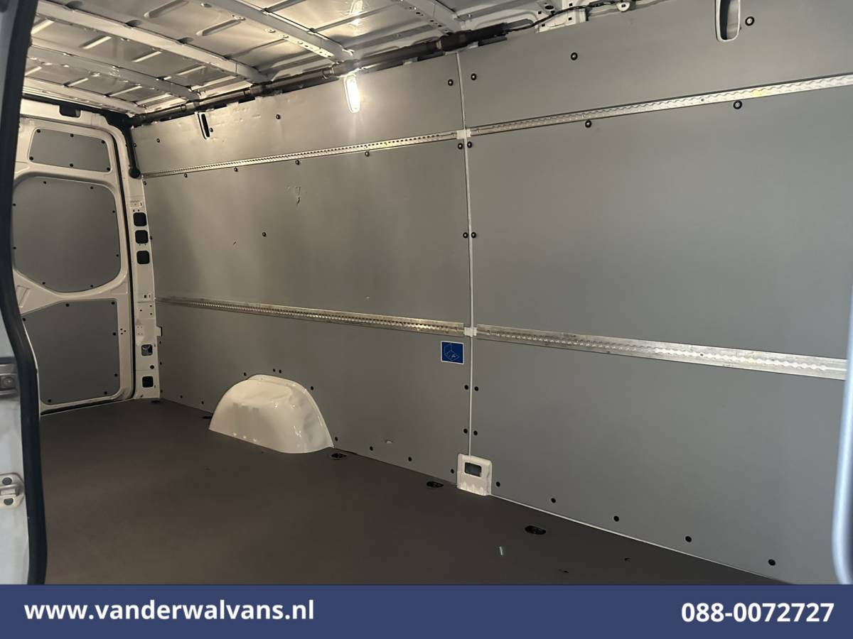 Mercedes-Benz Sprinter Mercedes-Benz Sprinter 315 CDI 150pk L3H2 Euro6 Airco | Camera | Navigatie | Bijrijdersbank