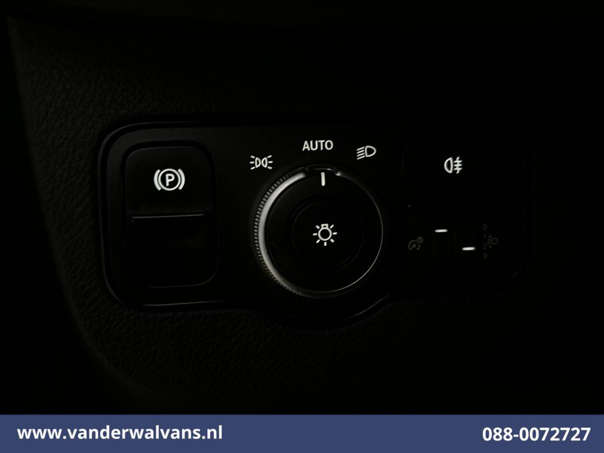 Mercedes-Benz Sprinter Mercedes-Benz Sprinter 315 CDI 150pk L3H2 Euro6 Airco | Camera | Navigatie | Bijrijdersbank