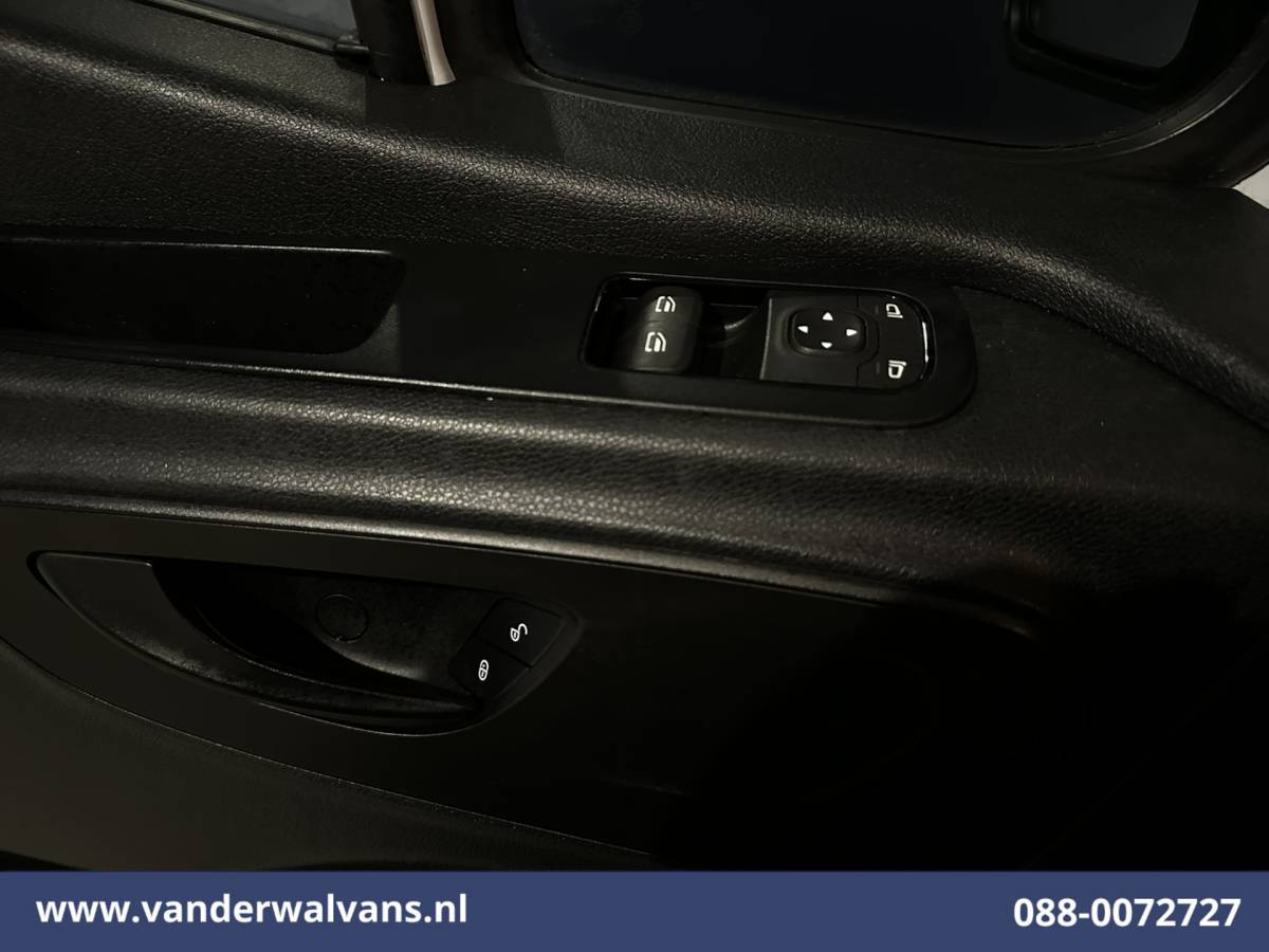 Mercedes-Benz Sprinter Mercedes-Benz Sprinter 315 CDI 150pk L3H2 Euro6 Airco | Camera | Navigatie | Bijrijdersbank