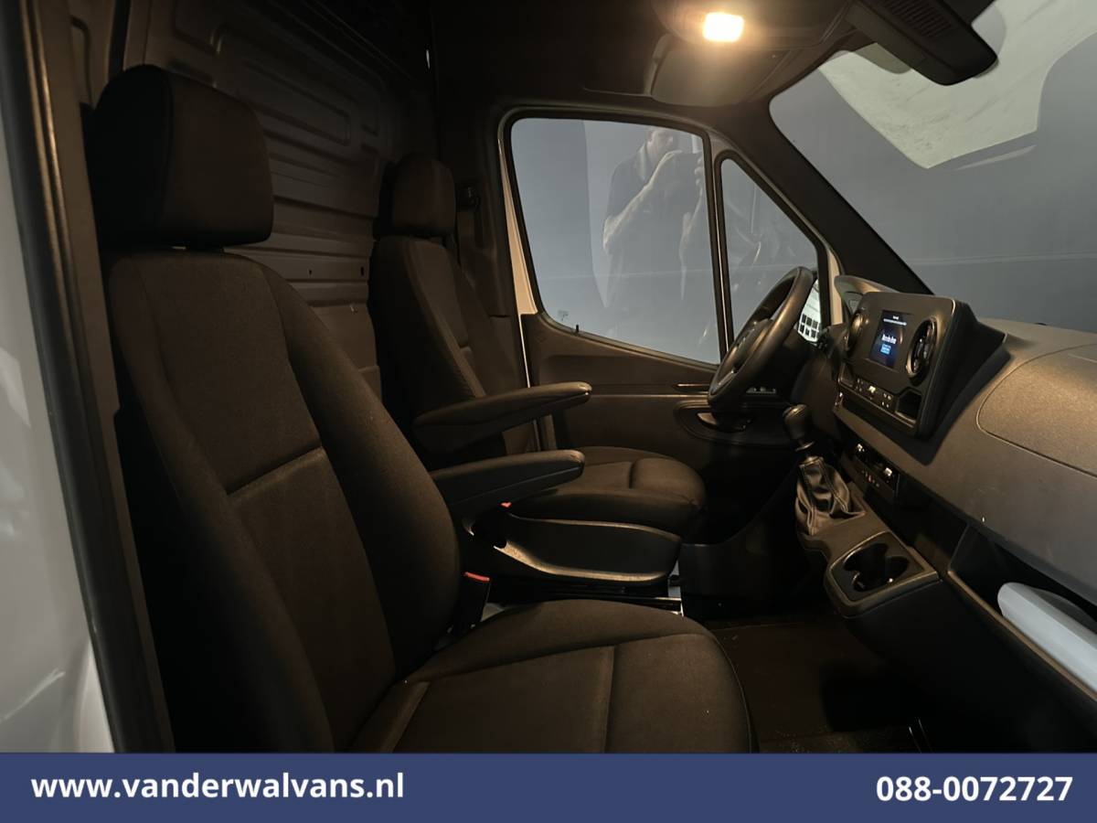 Mercedes-Benz Sprinter Mercedes-Benz Sprinter 315 CDI 150pk L3H2 Euro6 Airco | Camera | Navigatie | Bijrijdersbank