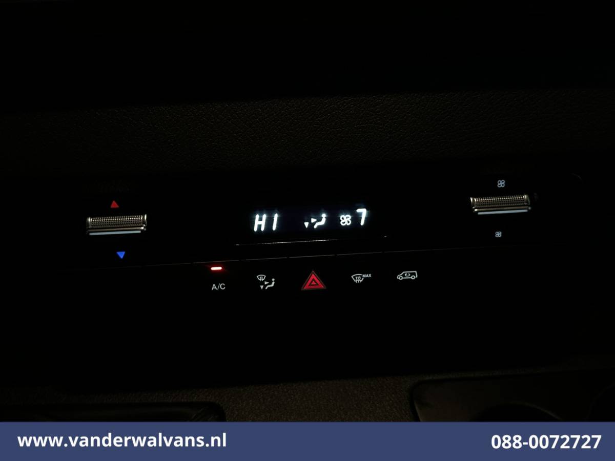 Mercedes-Benz Sprinter Mercedes-Benz Sprinter 315 CDI 150pk L3H2 Euro6 Airco | Camera | Navigatie | Bijrijdersbank