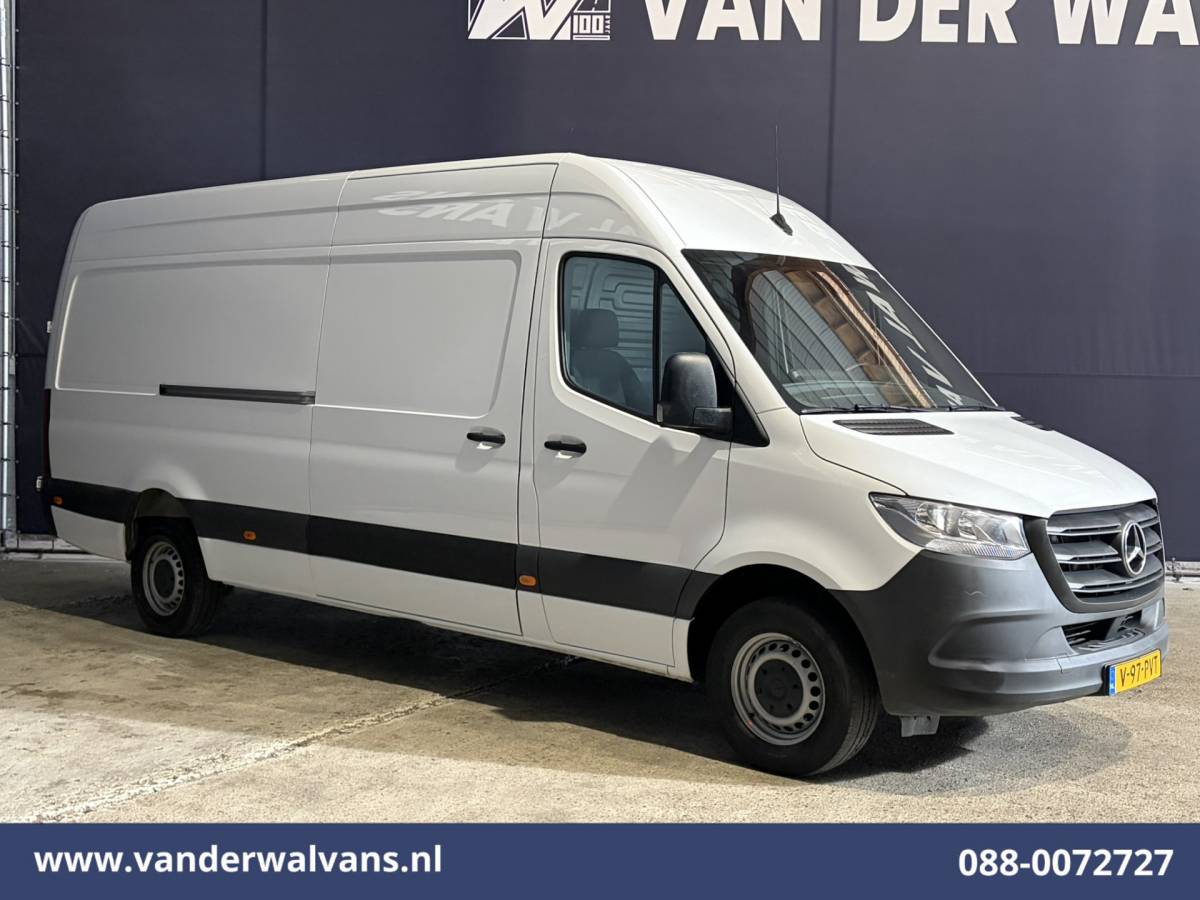 Mercedes-Benz Sprinter Mercedes-Benz Sprinter 315 CDI 150pk L3H2 Euro6 Airco | Camera | Navigatie | Bijrijdersbank