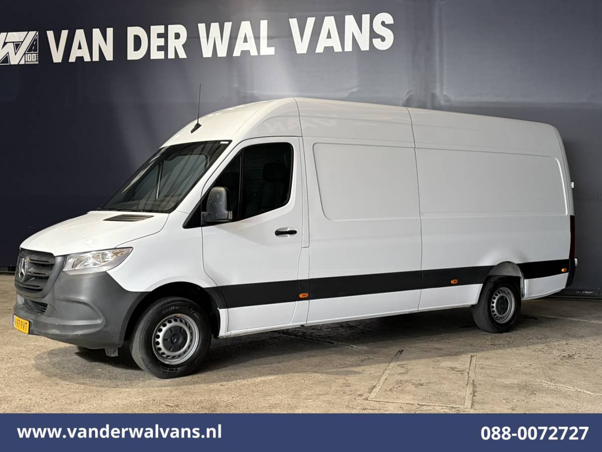 Mercedes-Benz Sprinter Mercedes-Benz Sprinter 315 CDI 150pk L3H2 Euro6 Airco | Camera | Navigatie | Bijrijdersbank