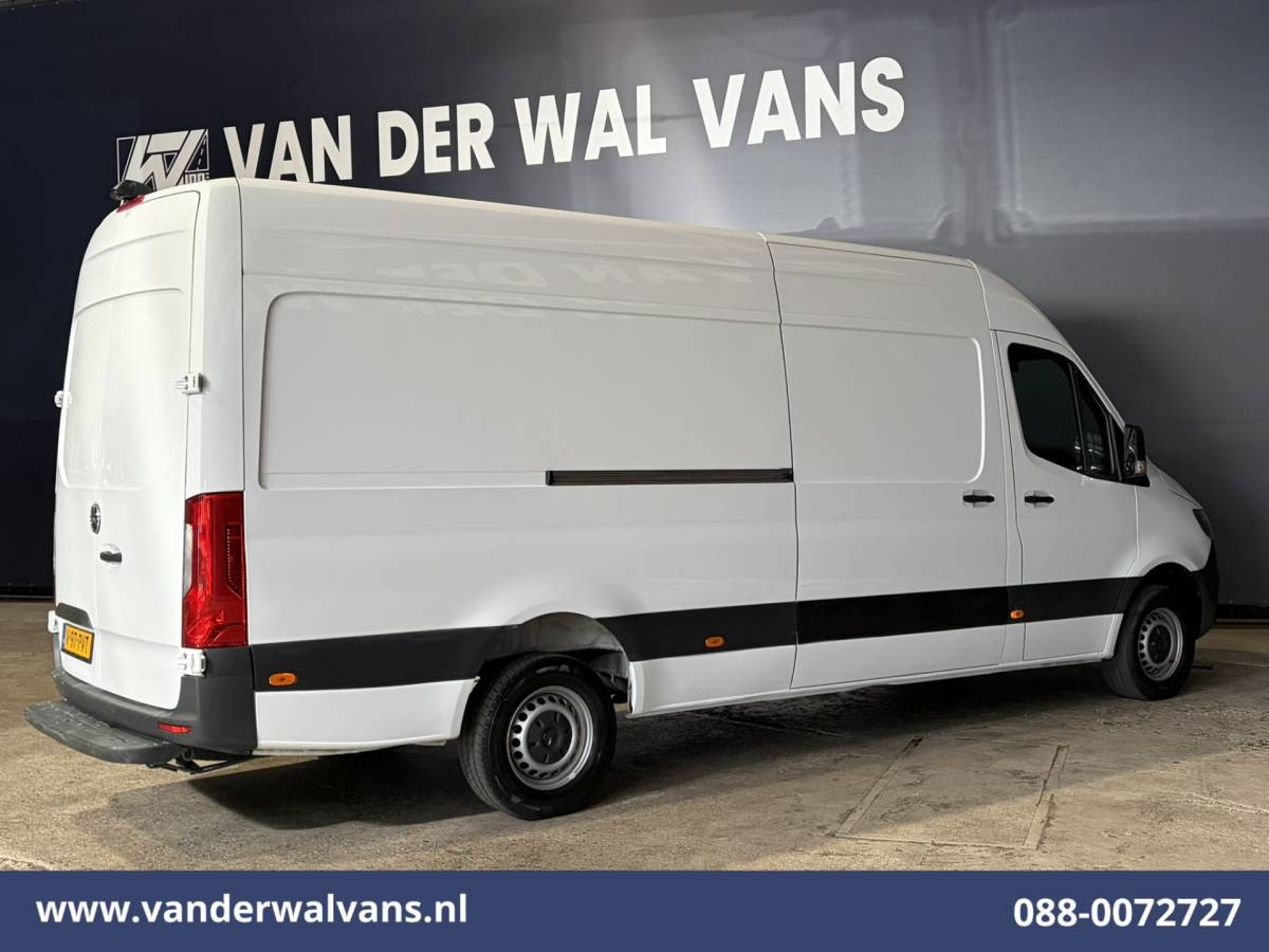 Mercedes-Benz Sprinter Mercedes-Benz Sprinter 315 CDI 150pk L3H2 Euro6 Airco | Camera | Navigatie | Bijrijdersbank