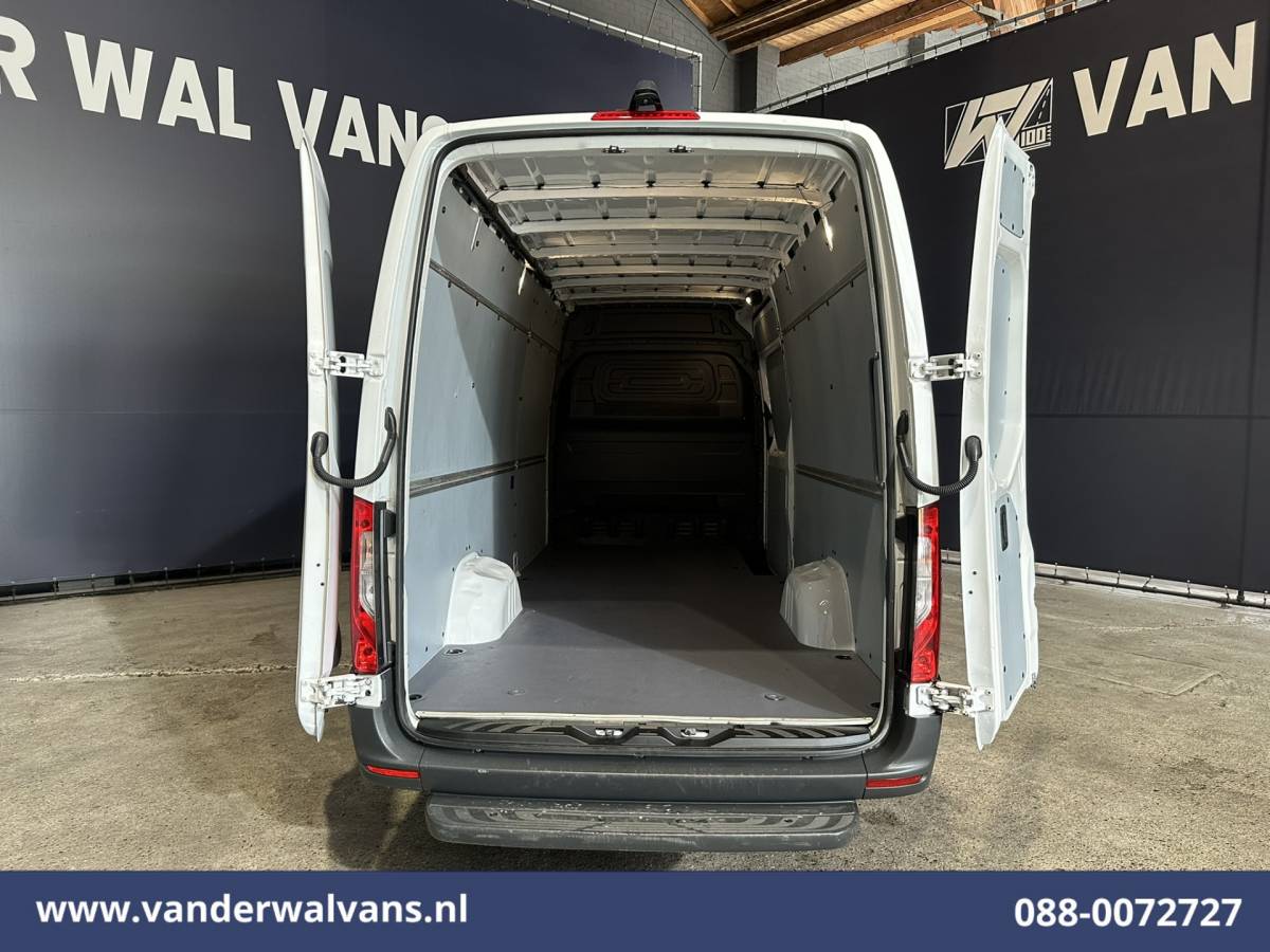 Mercedes-Benz Sprinter Mercedes-Benz Sprinter 315 CDI 150pk L3H2 Euro6 Airco | Camera | Navigatie | Bijrijdersbank