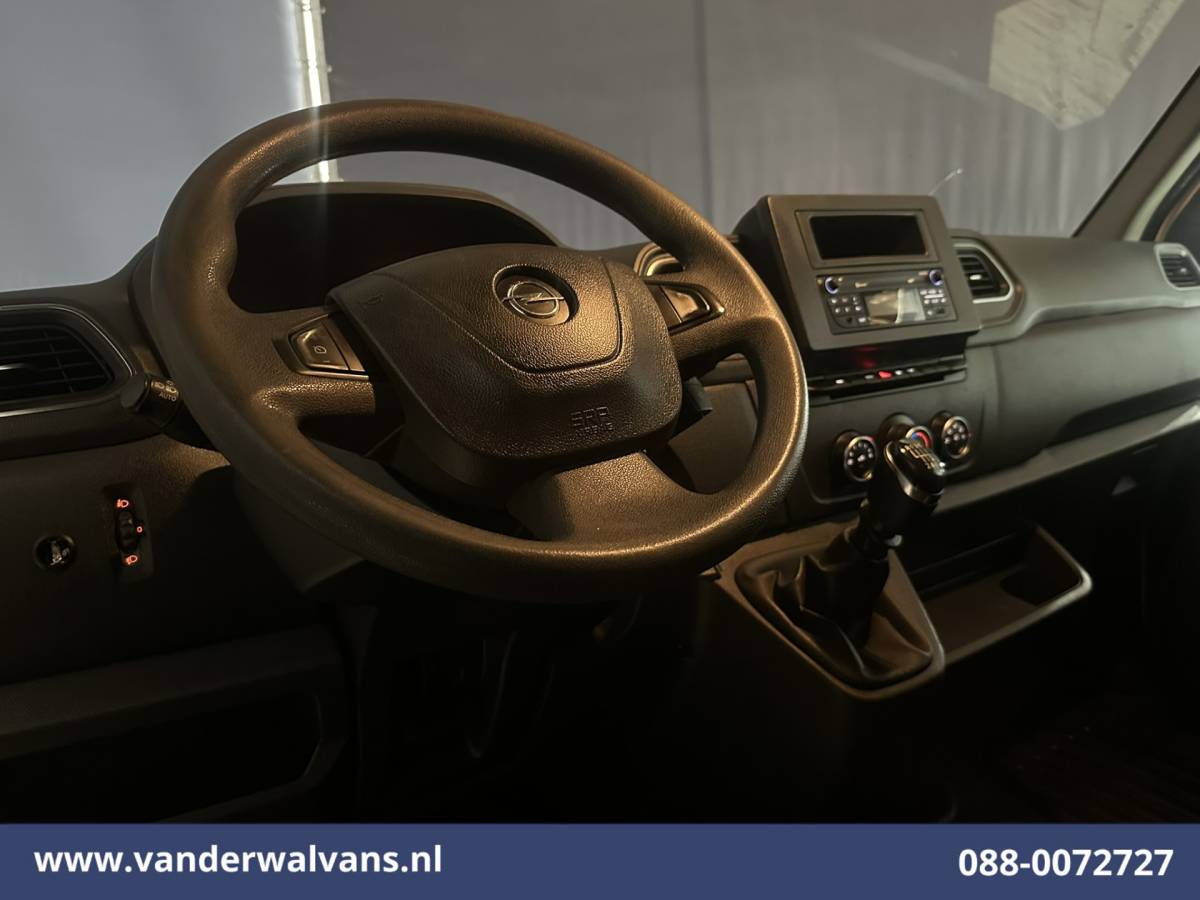 Opel Movano Opel Movano 2.3 Turbo 136pk L2H3 Euro6 Airco | Camera | Imperiaal | LED | 2500kg Trekhaak | Cruisecontrol Parkeersensoren