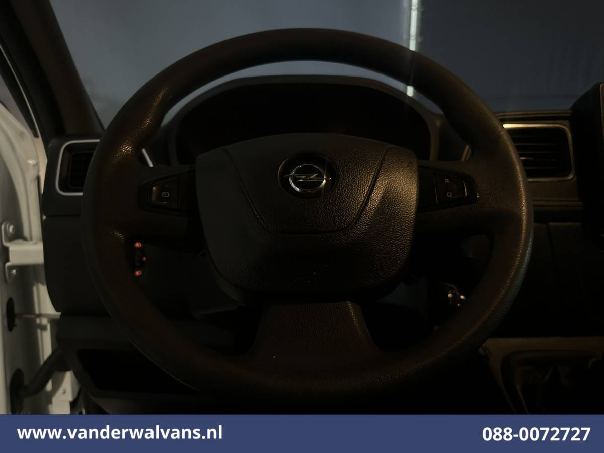Opel Movano Opel Movano 2.3 Turbo 136pk L2H3 Euro6 Airco | Camera | Imperiaal | LED | 2500kg Trekhaak | Cruisecontrol Parkeersensoren