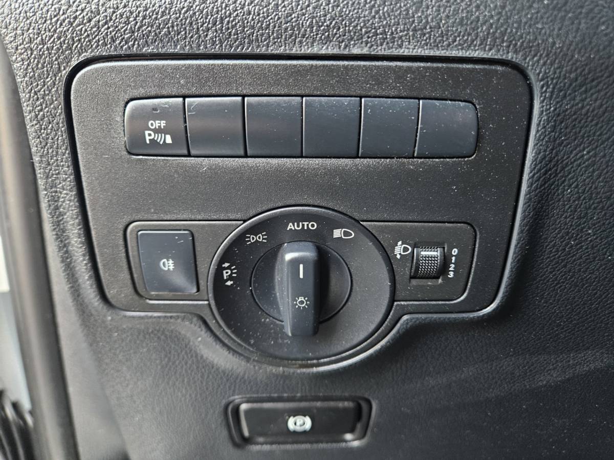 Mercedes-Benz Vito Mercedes-Benz Vito 109 CDI Lang DC Comfort Dubbele Cabine! Airco/Clima! Cruise Control! Nette Bus! NAP!