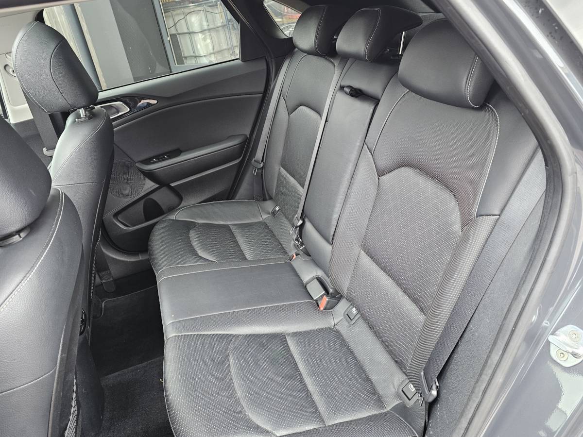 Kia Ceed Kia Ceed 1.4 T-GDi ExecutiveLine | Navi | Pano | Trekhaak | Leer | Stoelverwarming | Keyless | Elek. stoelen |