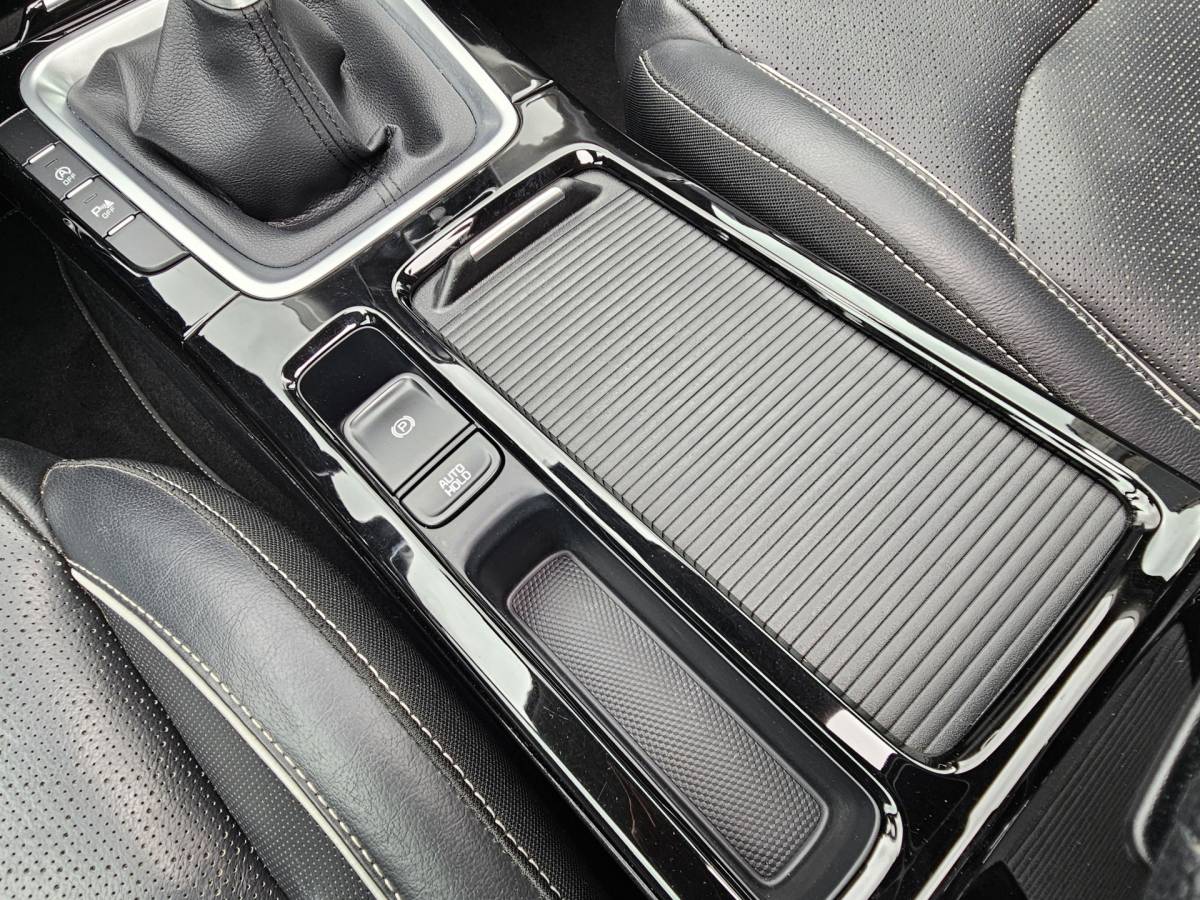 Kia Ceed Kia Ceed 1.4 T-GDi ExecutiveLine | Navi | Pano | Trekhaak | Leer | Stoelverwarming | Keyless | Elek. stoelen |
