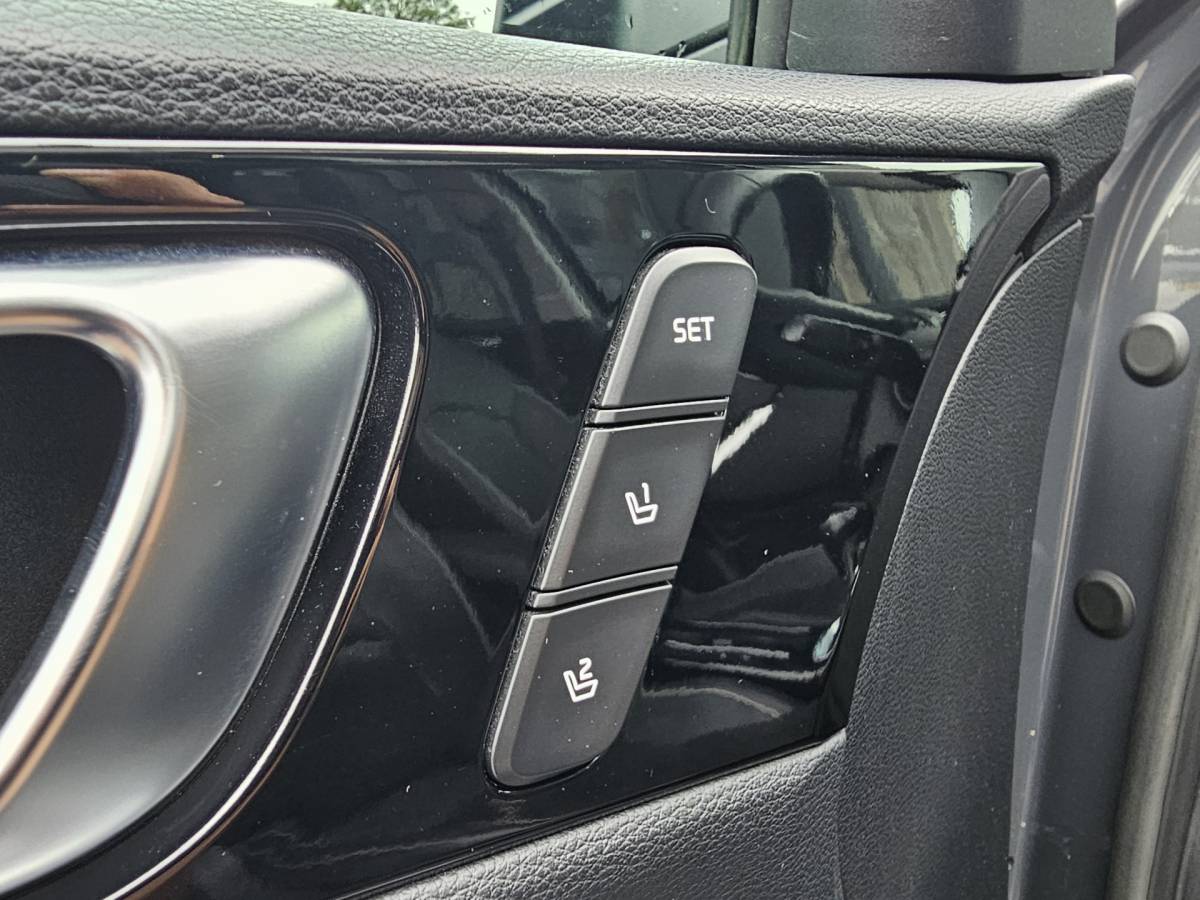 Kia Ceed Kia Ceed 1.4 T-GDi ExecutiveLine | Navi | Pano | Trekhaak | Leer | Stoelverwarming | Keyless | Elek. stoelen |