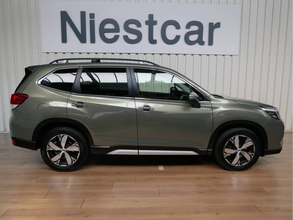Subaru Forester Subaru Forester 2.0i e-BOXER First Edition