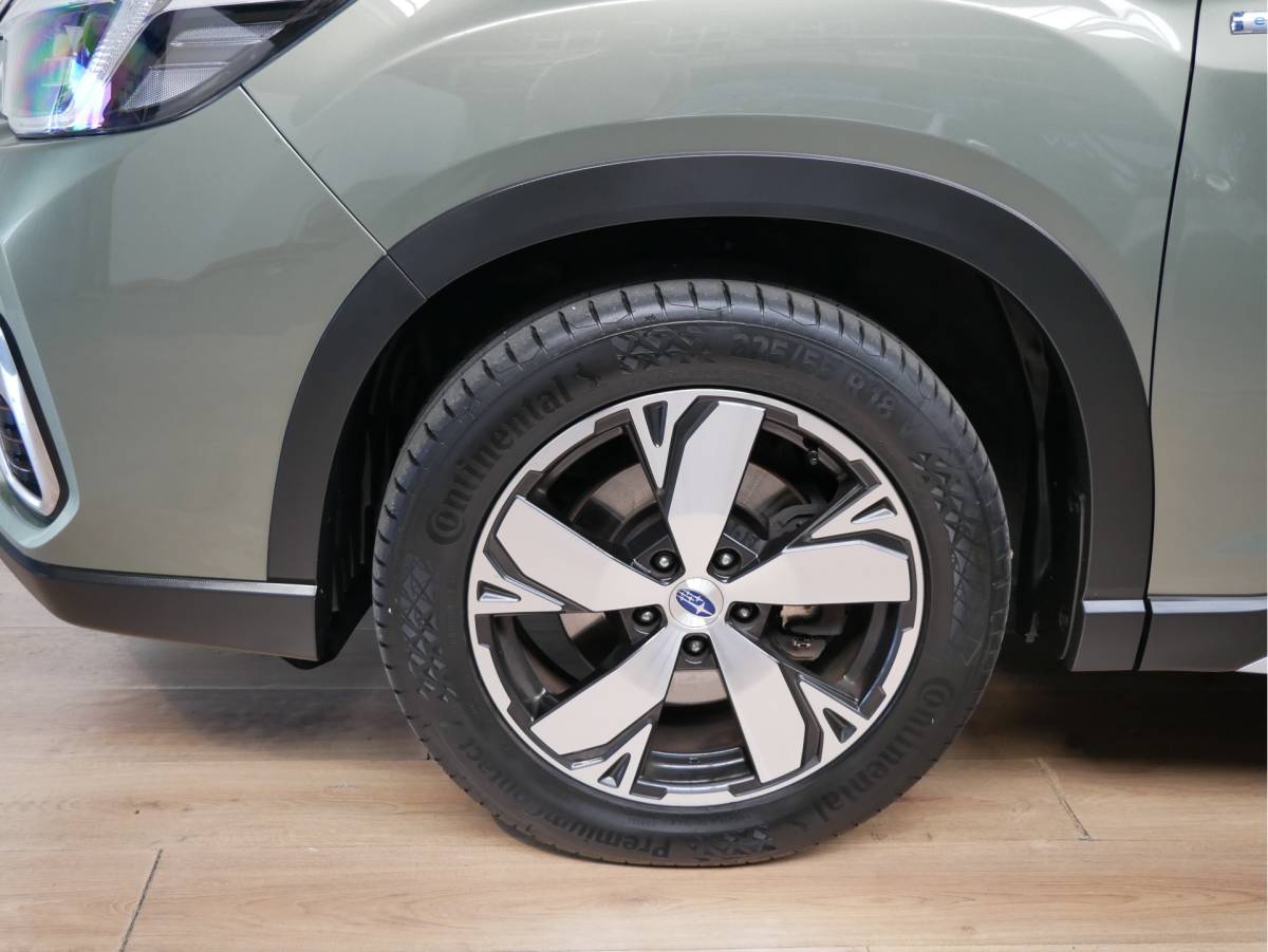 Subaru Forester Subaru Forester 2.0i e-BOXER First Edition