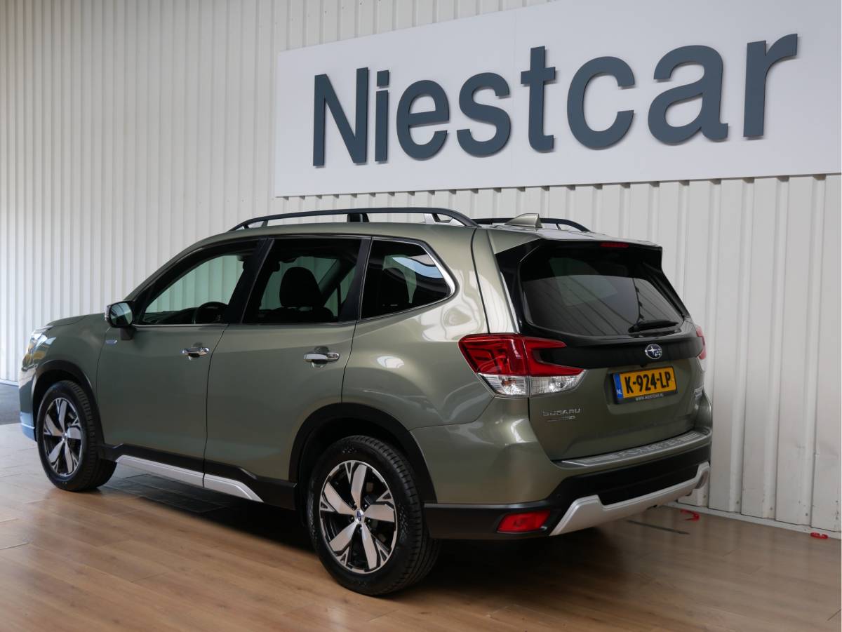 Subaru Forester Subaru Forester 2.0i e-BOXER First Edition
