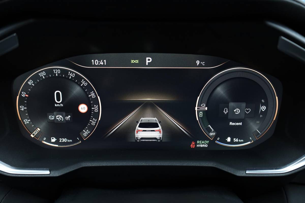 Lynk & Co 01 Lynk & Co 01 1.5 MY23! ZWARTE-HEMEL ROLHOES MY23 360-CAMERA PANO/SCHUIF INFINITY DAB NAVI CARPLAY STOELVERWARMING ELEK.ACHTERKLEP 20″LMV