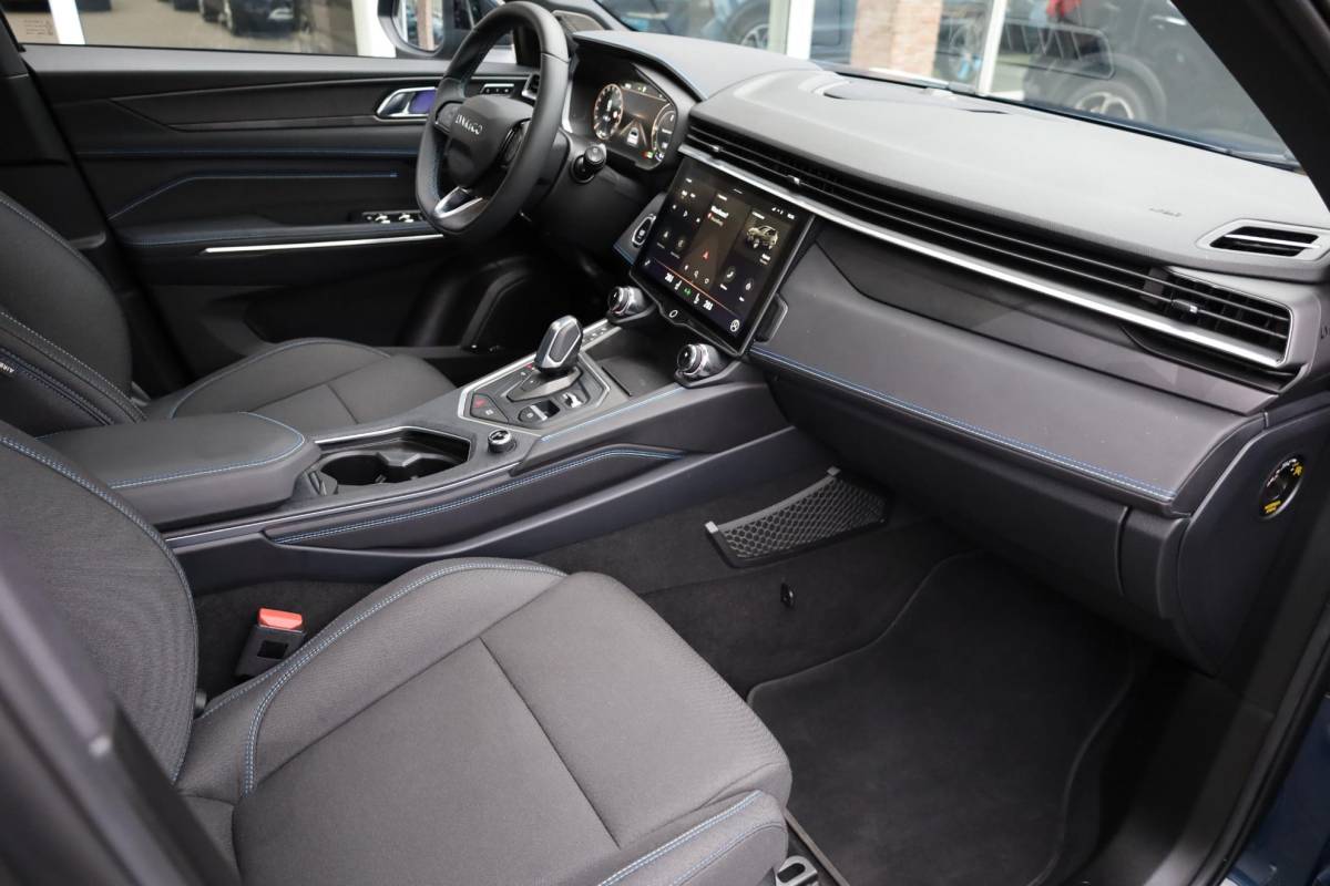 Lynk & Co 01 Lynk & Co 01 1.5 MY23! ZWARTE-HEMEL ROLHOES MY23 360-CAMERA PANO/SCHUIF INFINITY DAB NAVI CARPLAY STOELVERWARMING ELEK.ACHTERKLEP 20″LMV