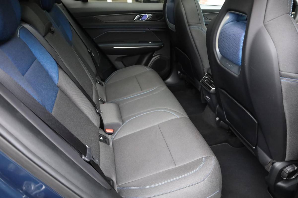 Lynk & Co 01 Lynk & Co 01 1.5 MY23! ZWARTE-HEMEL ROLHOES MY23 360-CAMERA PANO/SCHUIF INFINITY DAB NAVI CARPLAY STOELVERWARMING ELEK.ACHTERKLEP 20″LMV