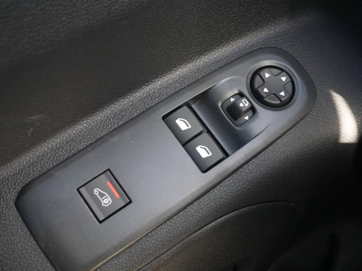 Opel Combo-e Opel Combo Electric L1 50kWh | 0% rente | camera | Apple Carplay/Android Auto  | laadruimtebetimmering  | Comfort stoelen | rijklaarprijs