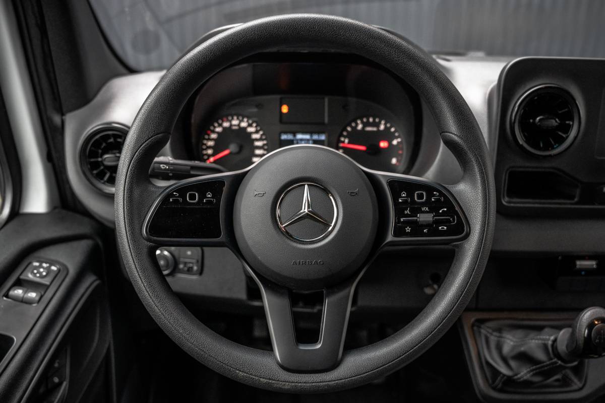 Mercedes-Benz Sprinter Mercedes-Benz Sprinter 311 CDI RWD L2H2 | Volledig Ingericht | Mbux | Camera | Climatronic