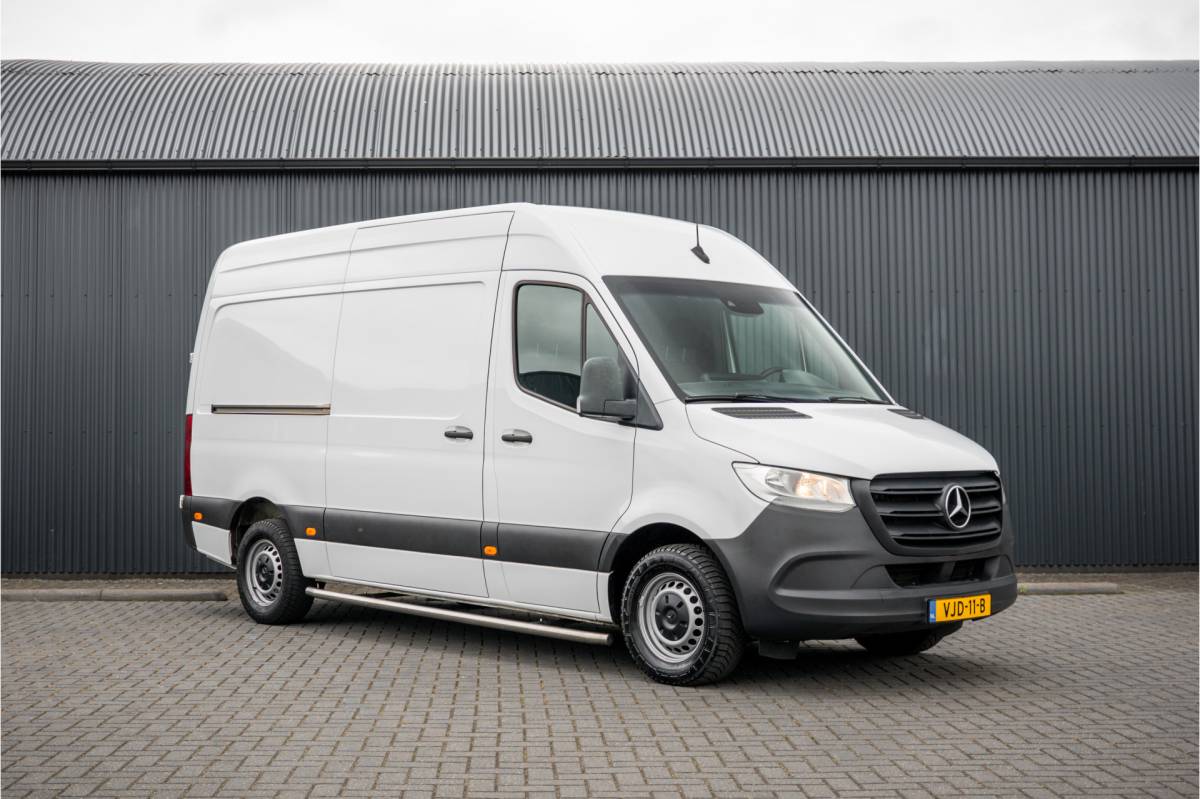 Mercedes-Benz Sprinter Mercedes-Benz Sprinter 311 CDI RWD L2H2 | Volledig Ingericht | Mbux | Camera | Climatronic