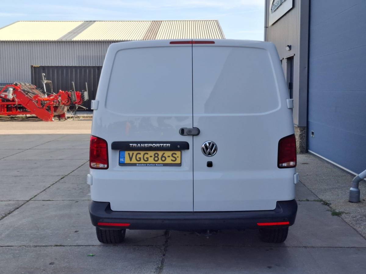Volkswagen Transporter Volkswagen Transporter 2.0 TDI L2H1 30 Comfortline CARPLAY / L2H1 / CRUISE CONTROLE / AIRCO / EURO 6