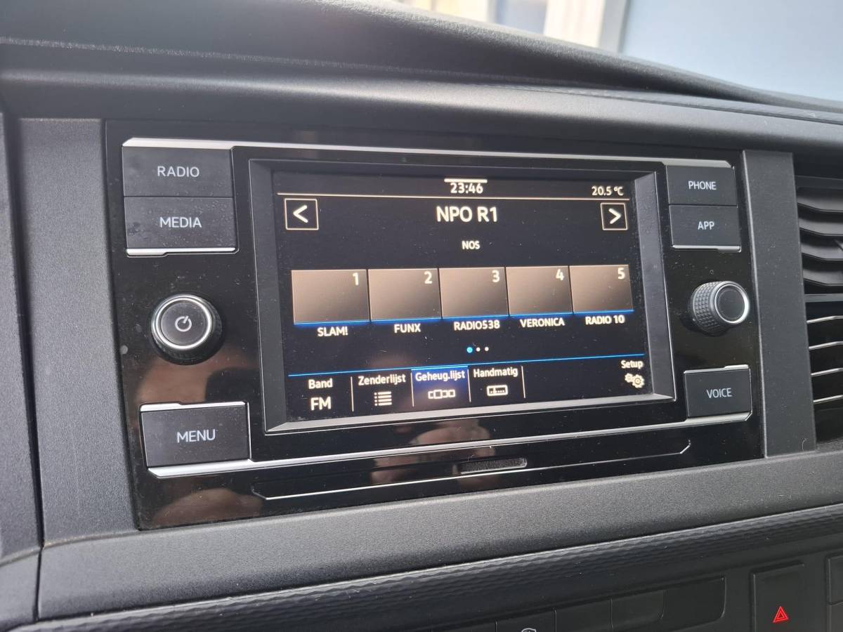 Volkswagen Transporter Volkswagen Transporter 2.0 TDI L2H1 30 Comfortline CARPLAY / L2H1 / CRUISE CONTROLE / AIRCO / EURO 6