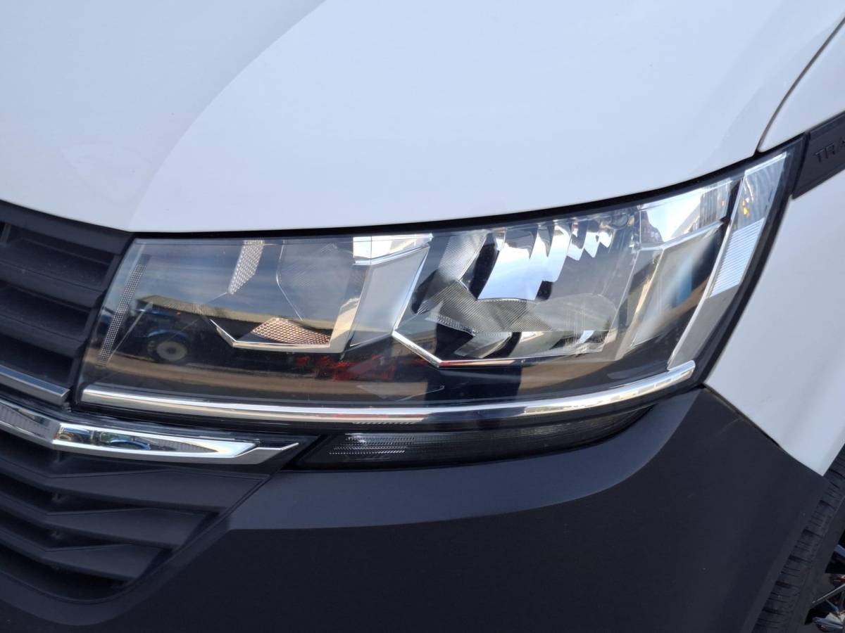 Volkswagen Transporter Volkswagen Transporter 2.0 TDI L2H1 30 Comfortline CARPLAY / L2H1 / CRUISE CONTROLE / AIRCO / EURO 6