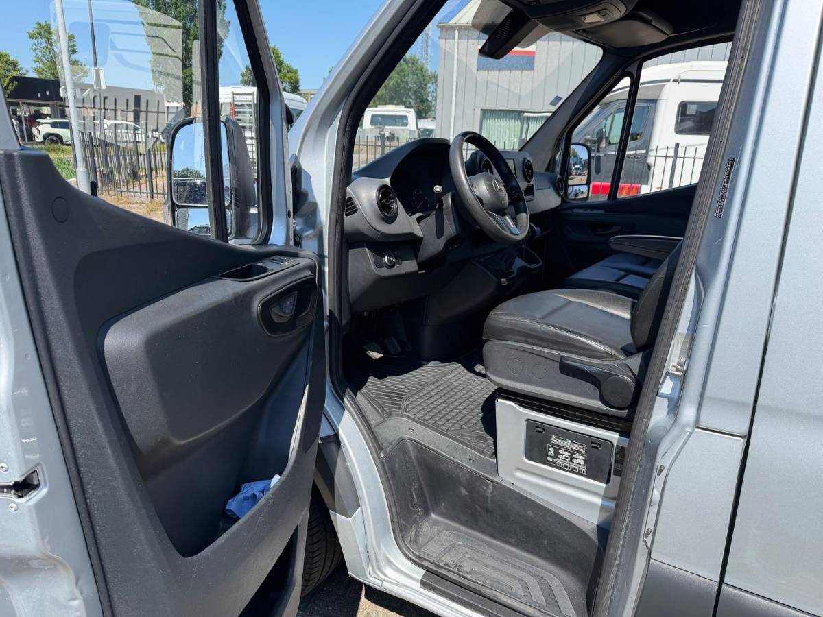 Mercedes-Benz Sprinter Mercedes-Benz Sprinter 311 CDI L1H1 E6 | 2x Schuifdeur | Mbux  | Leder