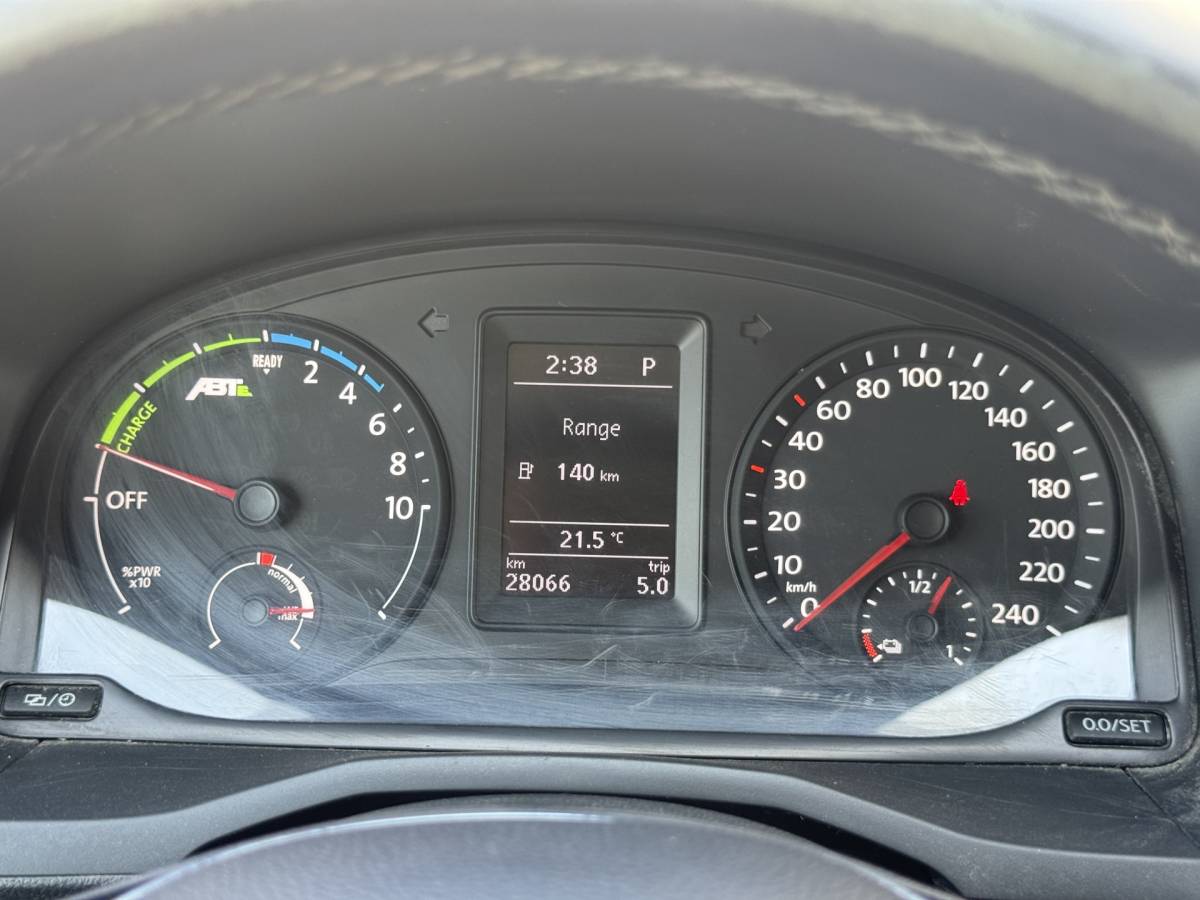 Volkswagen Caddy Volkswagen e-Caddy 37kWh 113PK L2H1 Elektrisch Caddy ABT Maxi 37,3kWh 159km WLTP Trekhaak Airco Stoelverwarming Parkeersensoren