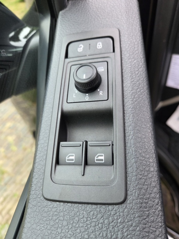 Volkswagen Transporter Volkswagen Transporter 2.0 TDI L2H1 DC Hi.