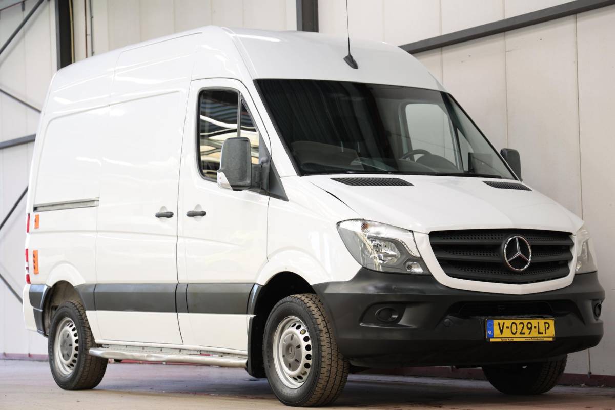 Mercedes-Benz Sprinter Mercedes-Benz Sprinter 311 2.2 CDI LAADKLEP POST NL