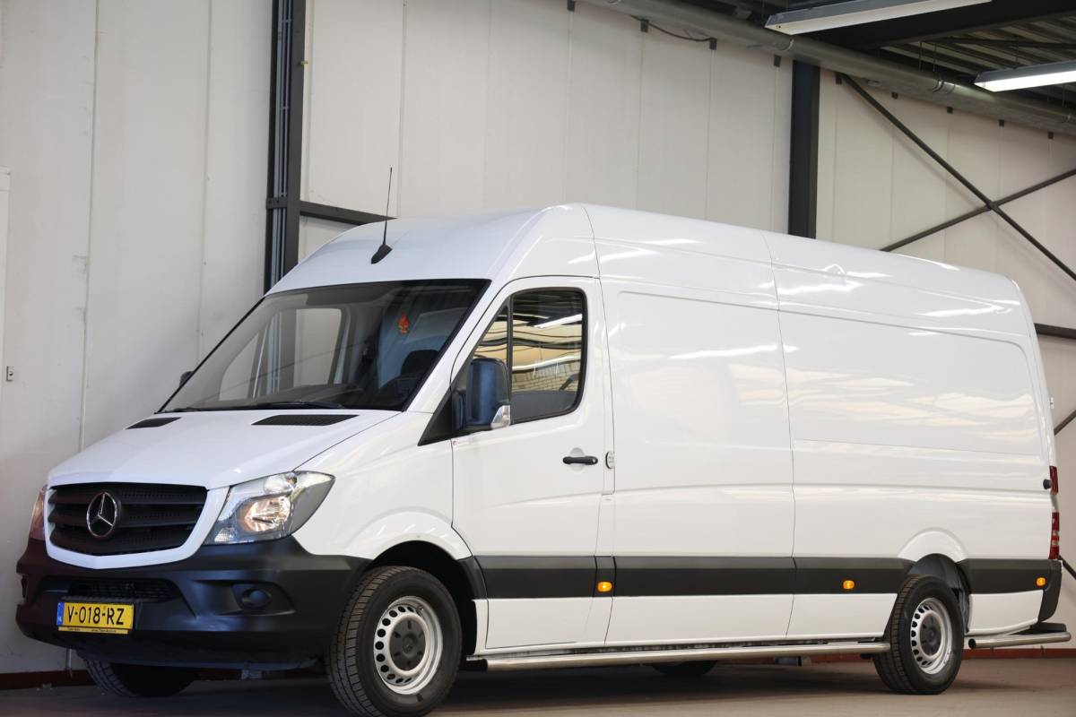 Mercedes-Benz Sprinter Mercedes-Benz Sprinter 311 2.2 CDI EURO 6 L3H2 AUTOMAAT POST NL SCHAPPEN