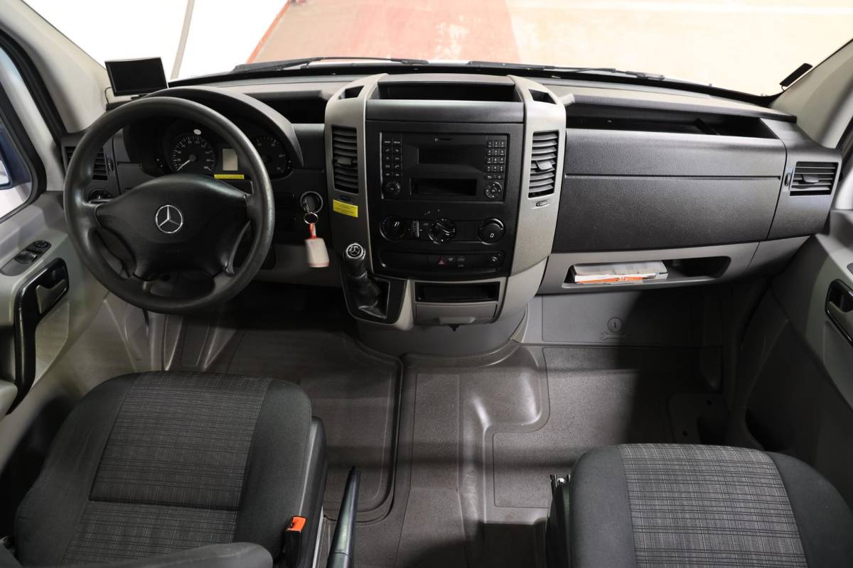 Mercedes-Benz Sprinter Mercedes-Benz Sprinter 311 2.2 CDI EURO 6 L3H2 AUTOMAAT POST NL SCHAPPEN