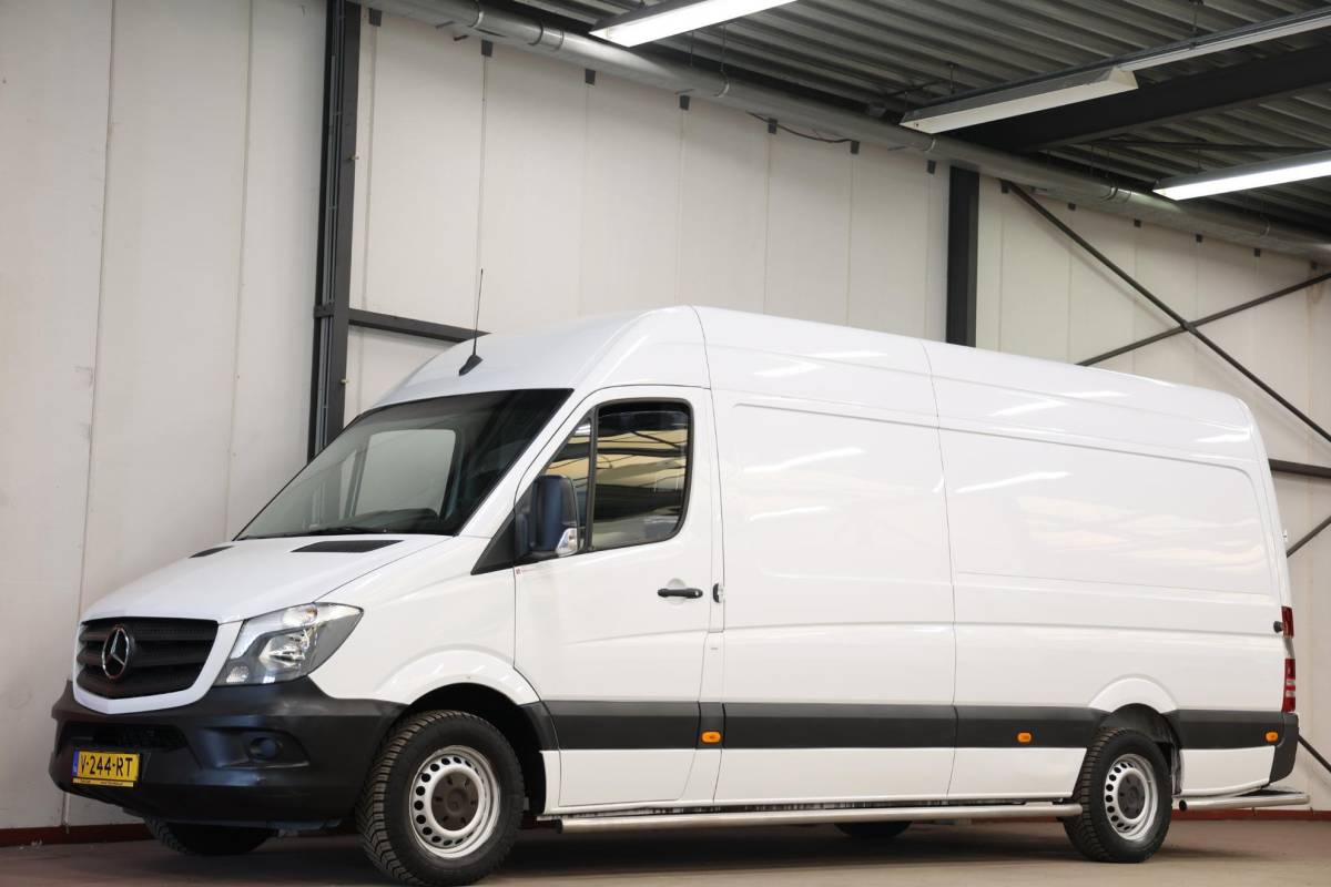 Mercedes-Benz Sprinter Mercedes-Benz Sprinter 311 2.2 CDI AUTOMAAT L3H2 POST NL EURO 6