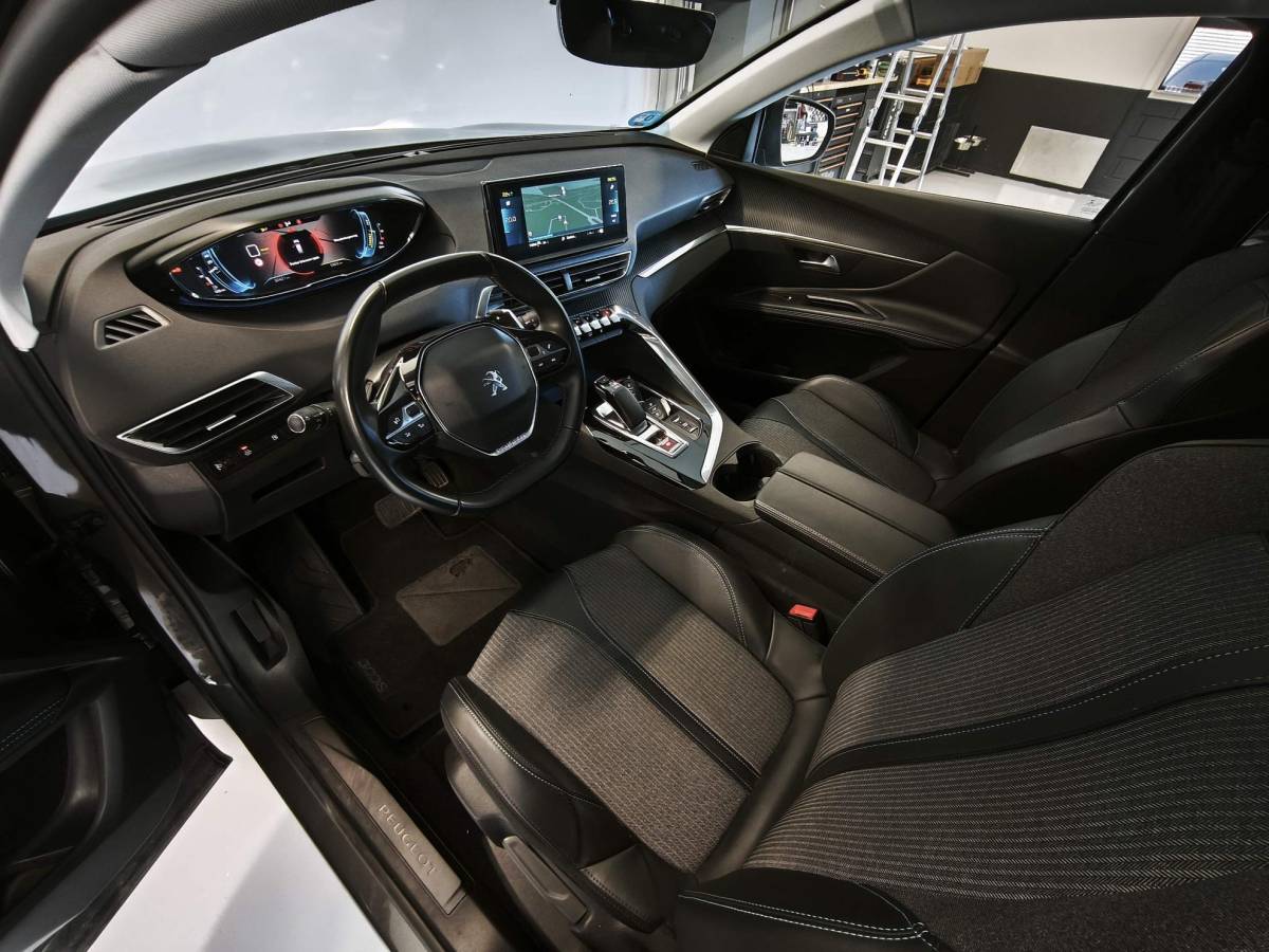 Peugeot 3008 Peugeot 3008 1.6 HYbrid 225 Allure Pack Business