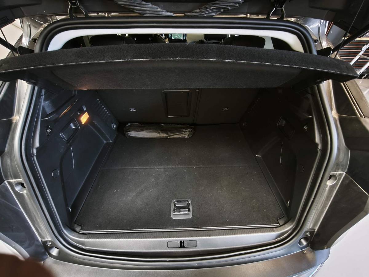 Peugeot 3008 Peugeot 3008 1.6 HYbrid 225 Allure Pack Business